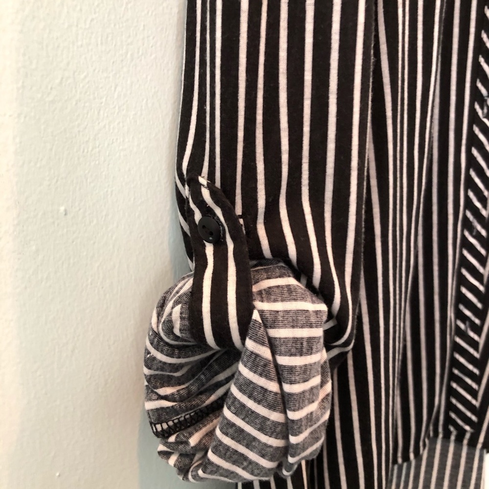 Strip Blouse - Picture 5 of 5